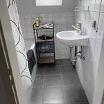 9ter Riese Dachgeschoss-fewo شقة *