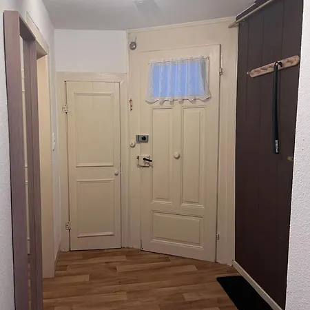 9ter Riese Dachgeschoss-fewo Appartement