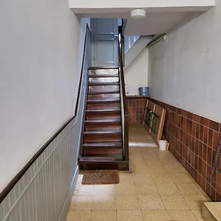 9ter Riese Dachgeschoss-fewo Appartement